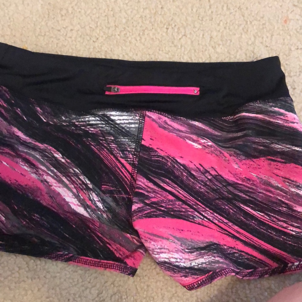 Running shorts - Picture 2 of 3